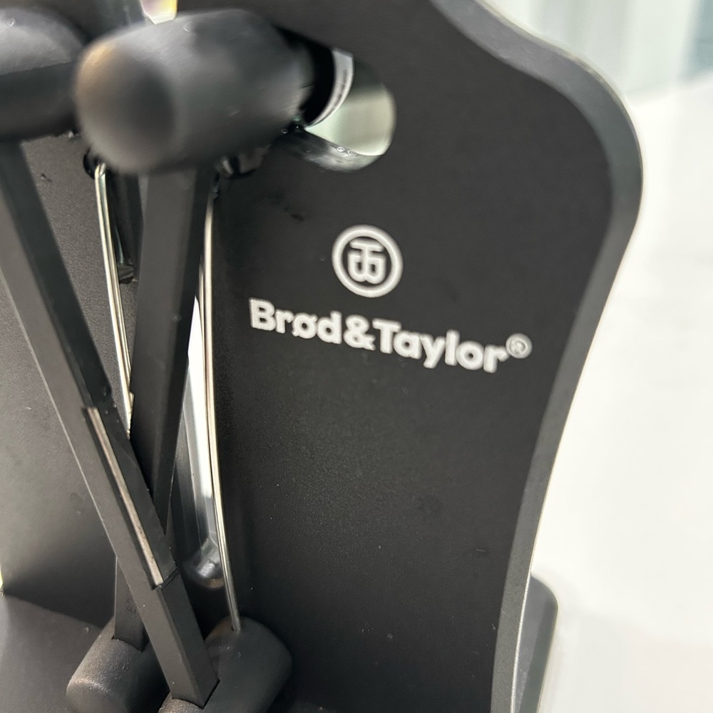 Brod & Taylor Black Knife Sharpener